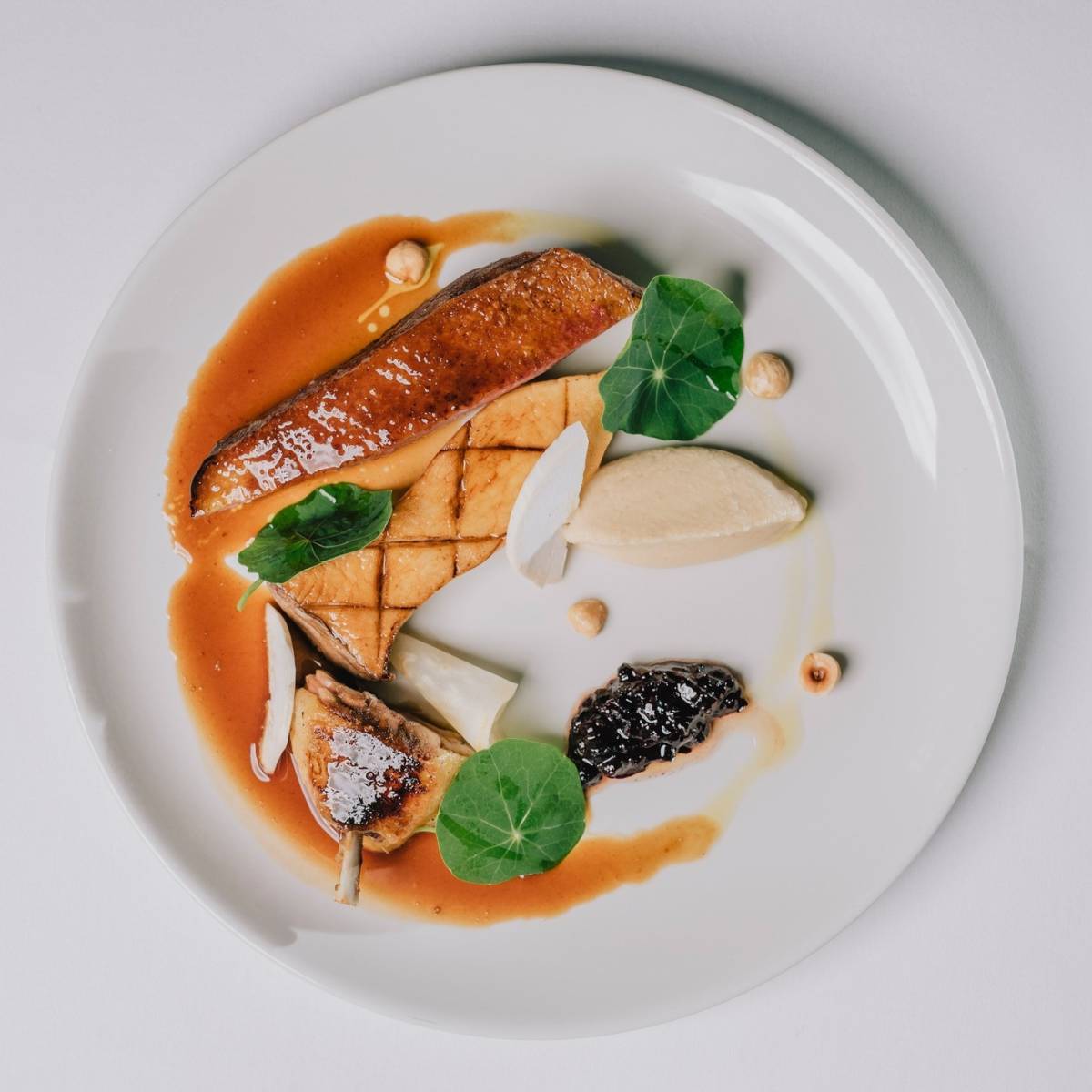 Michelin guide restaurant to celebrate a birthday with a group in Lyon 6 near the city center