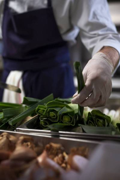 Offer a gourmet meal for Mother’s Day Lyon 6